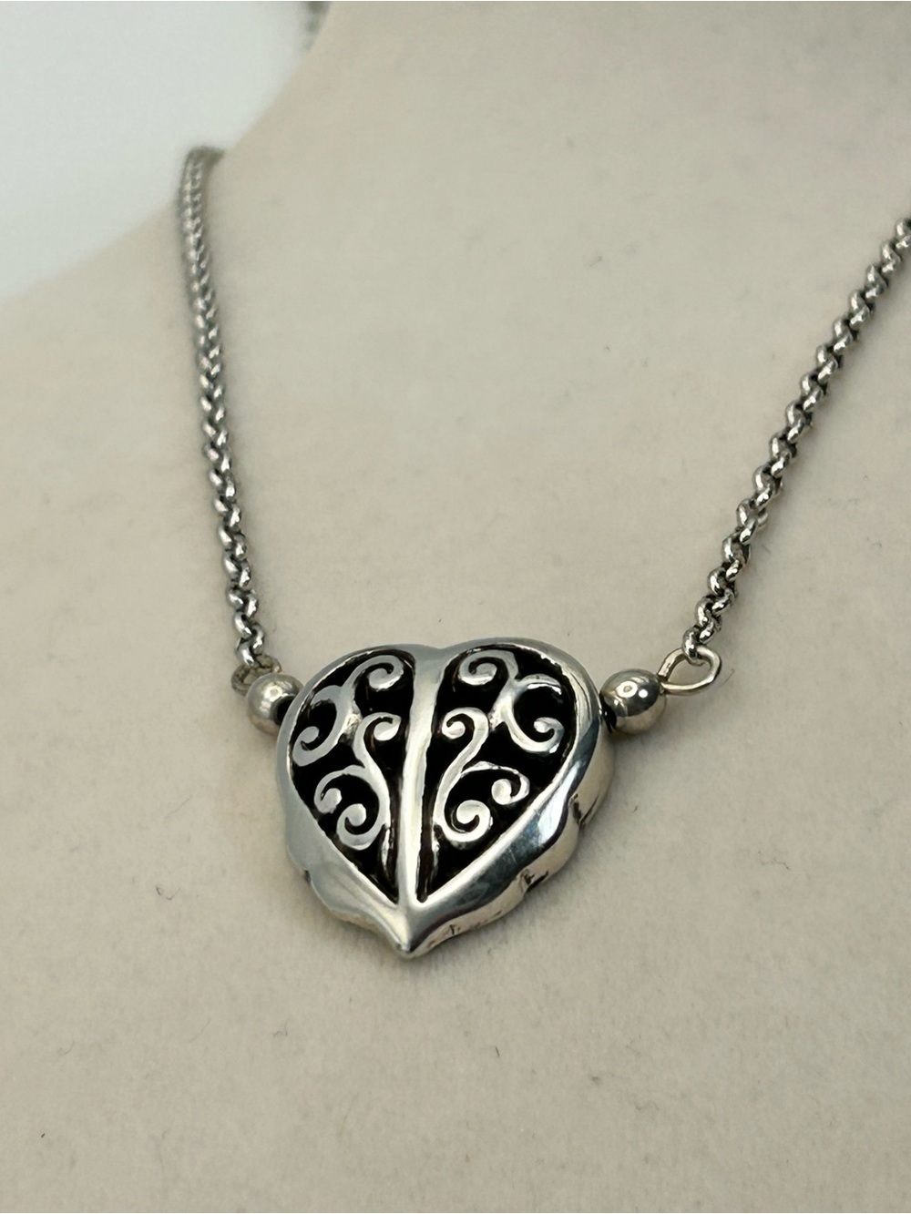 Brighton Willoughby Heart Necklace Silver Plated Round Link Adjustable Chain